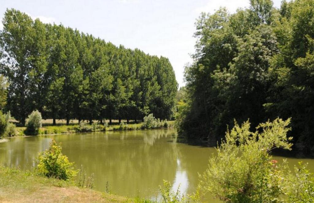 Camping Au Bord De L'Aisne Guignicourt Exteriör bild